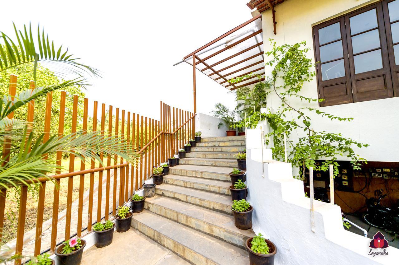 Bougainvillea Hotel Alibag Exterior photo